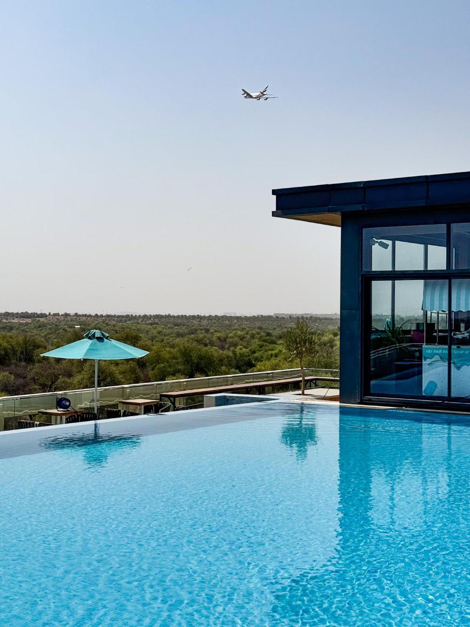 Millennium Place Mirdif Дубай Экстерьер фото